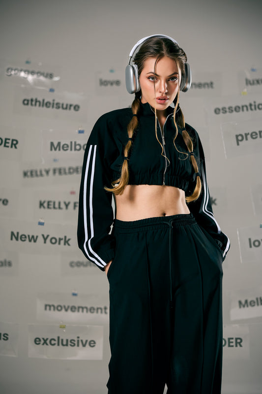 Layer Hug Cropped Sweater