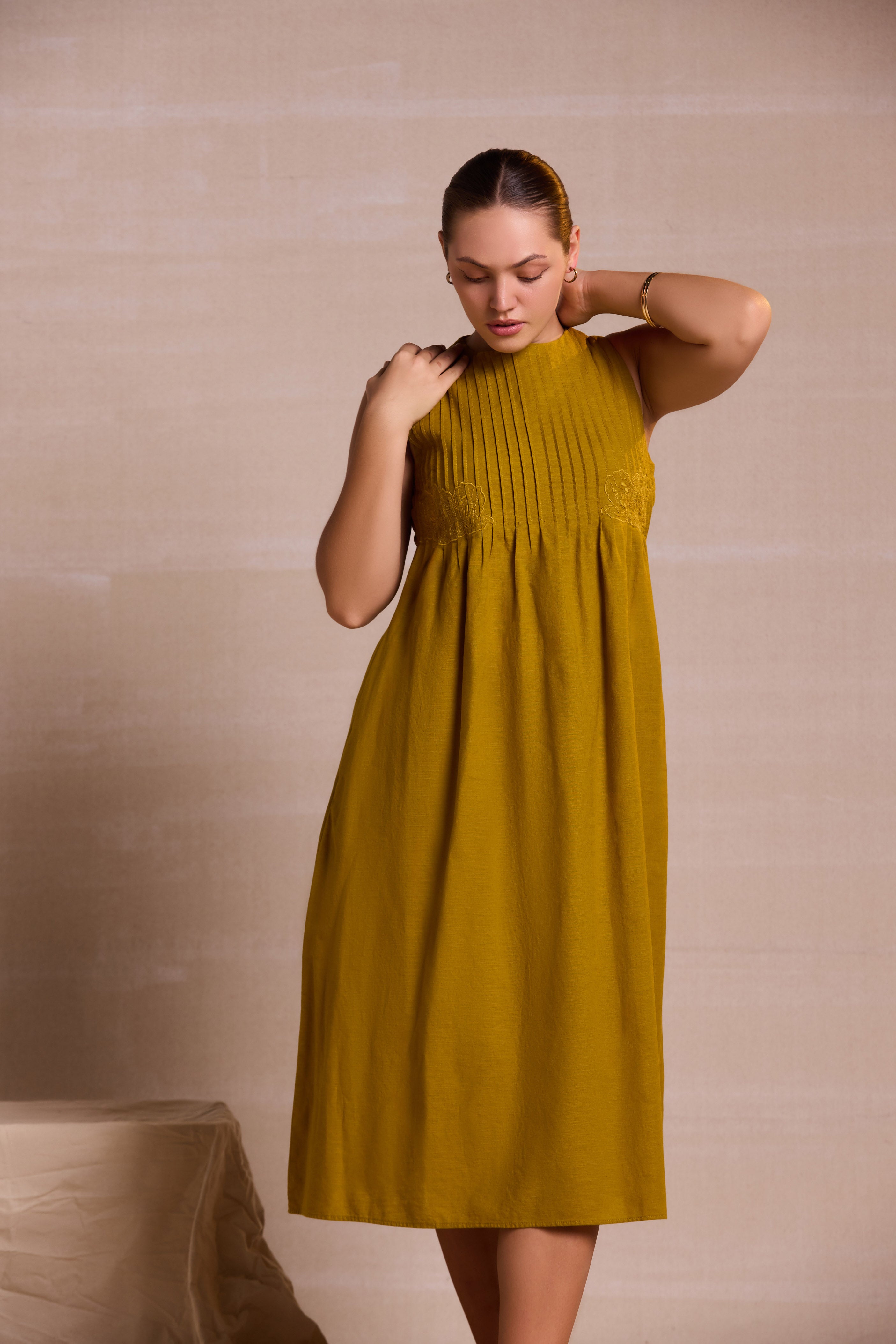 Lumi Petal Linen Dress