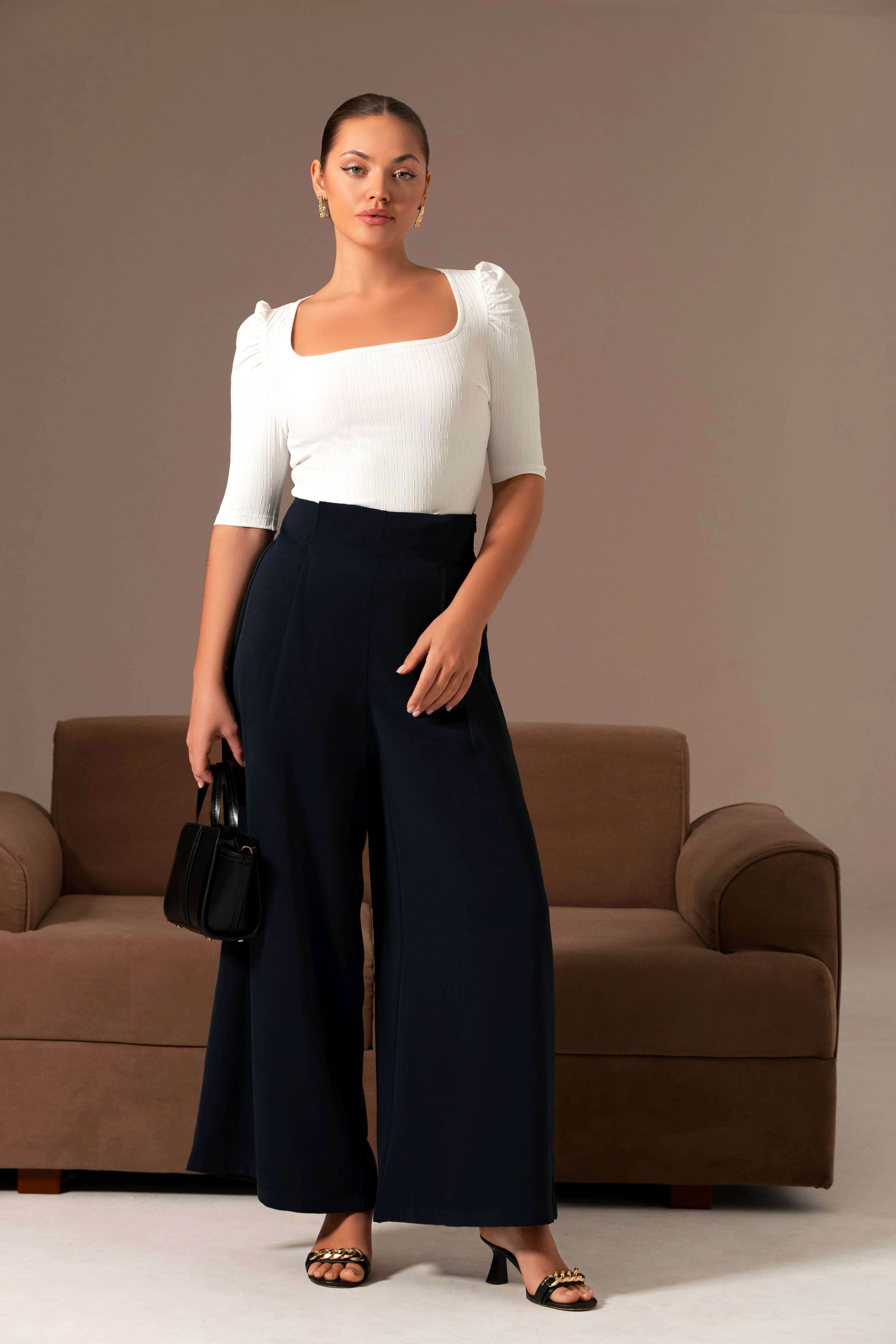 Refined Wide Leg Trouser