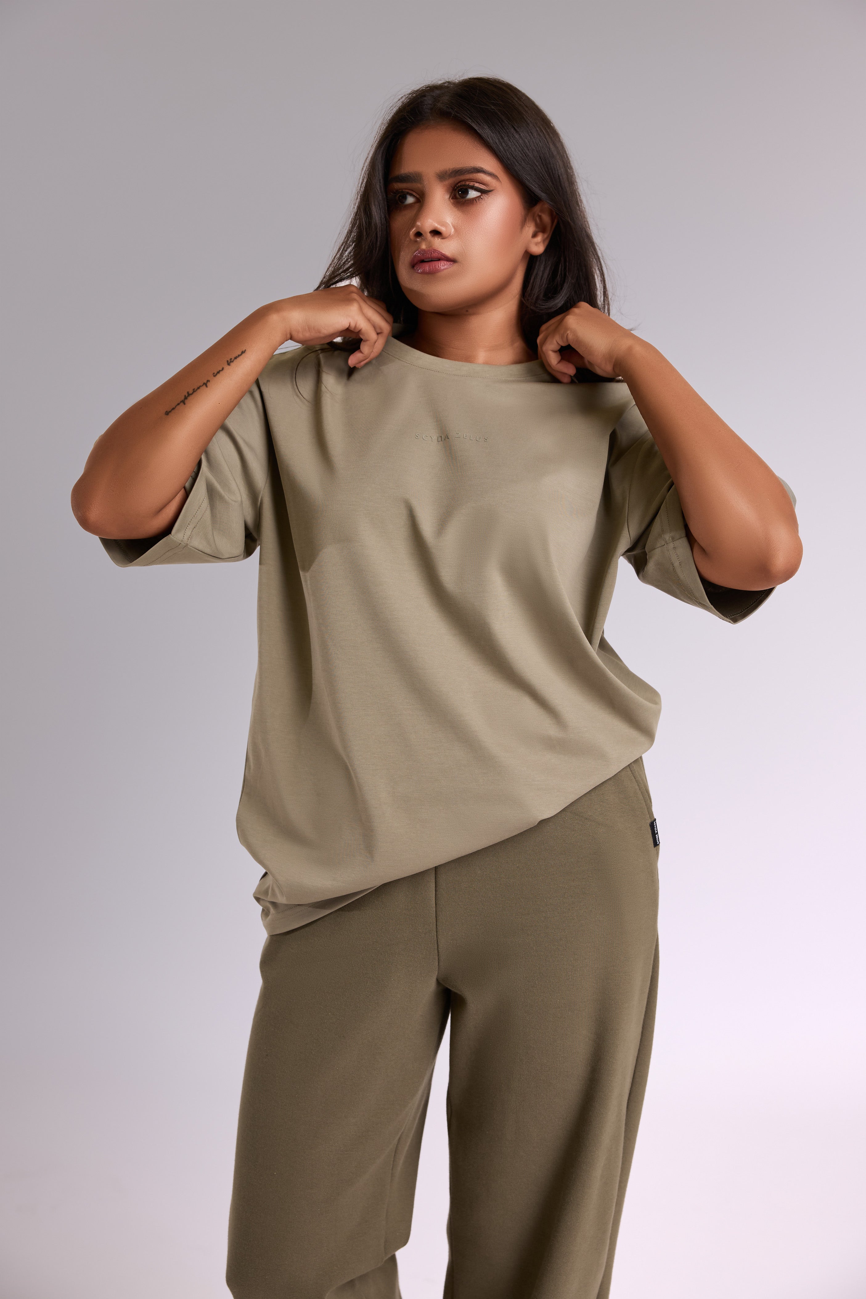 Classic Oversized Tee (Unisex)